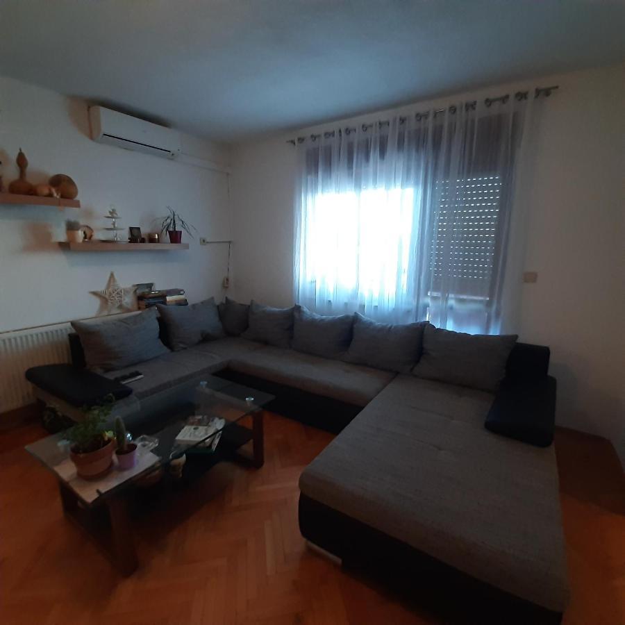 Apartman Nora オミシュ エクステリア 写真