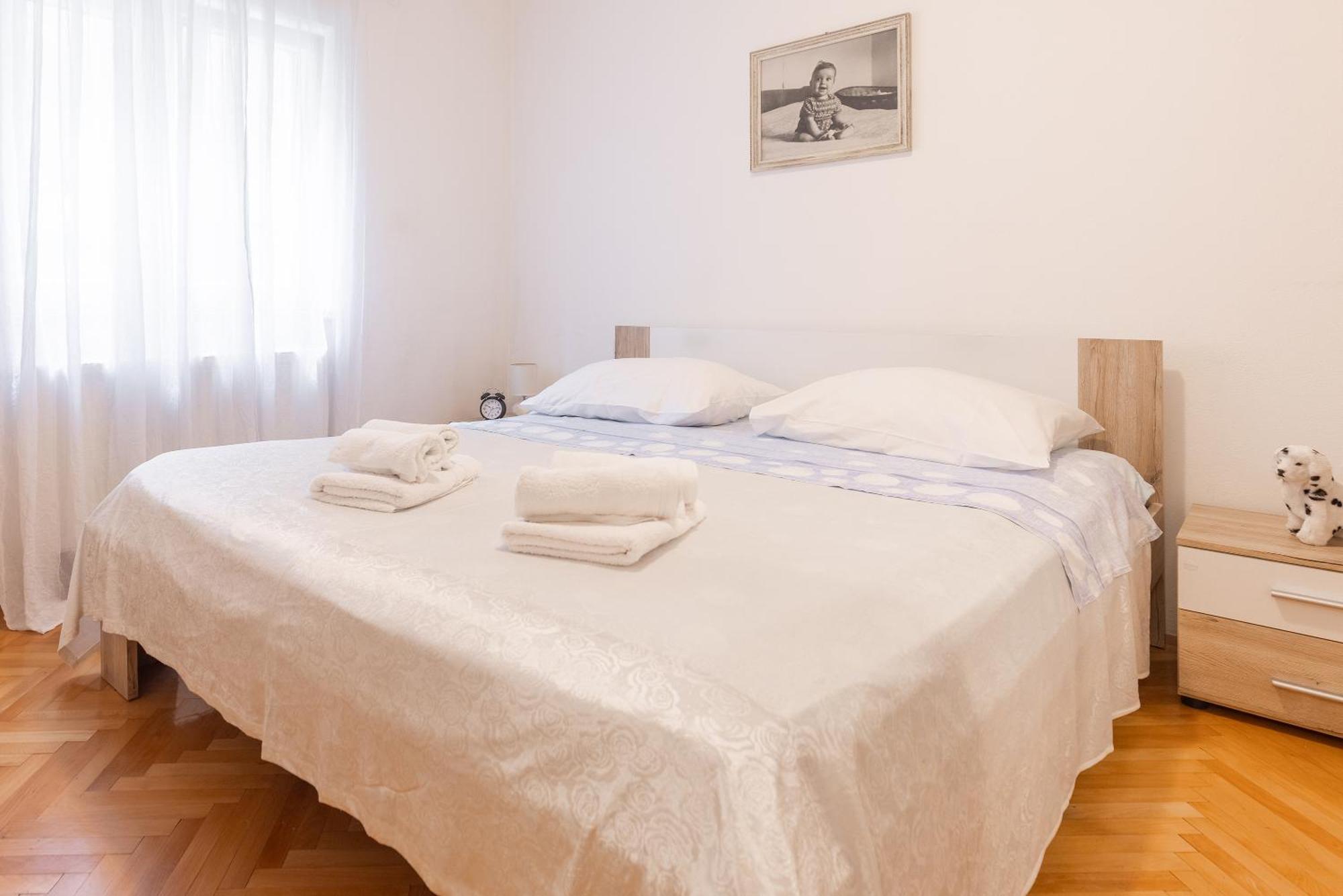 Apartman Nora オミシュ エクステリア 写真